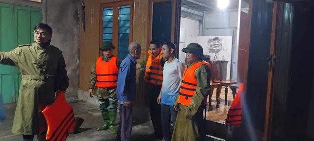 - Ảnh 3. - Ảnh 3.