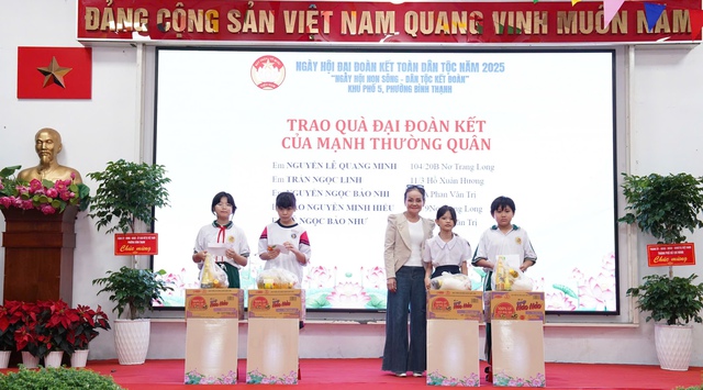 Bí thư Trần Lưu Quang dự Ngày hội Đại đoàn kết ở Bình Thạnh - Ảnh 8.