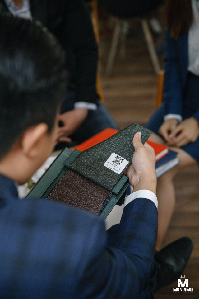 Hóa phong cách theo gu riêng tại: Tuxedo Bespoke Tailoring - Home Service - Ảnh 4.