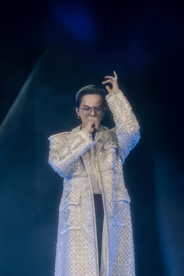 Concert của siêu sao G-DRAGON thăng hoa giữa đại dương ánh sáng Ocean City - Ảnh 2.