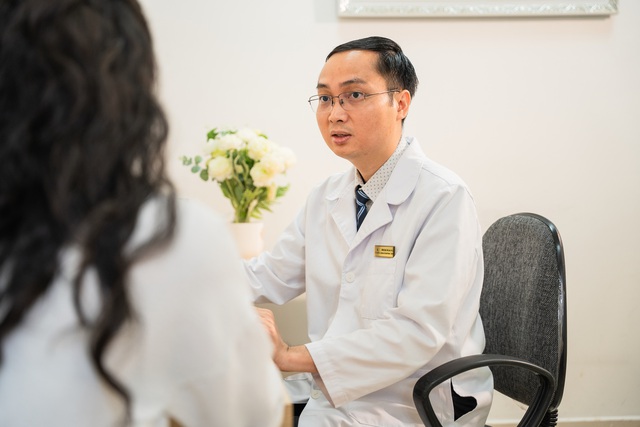 Khi bác sĩ là người “kiến trúc sư” của hành trình chữa lành ung thư - Ảnh 2. Khi bác sĩ là người “kiến trúc sư” của hành trình chữa lành ung thư - Ảnh 2.