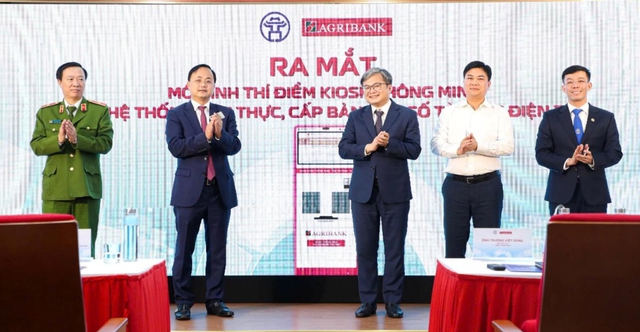 Agribank tài trợ Kiosk thông minh - bước tiến mới trong cải cách hành chính - Ảnh 4.