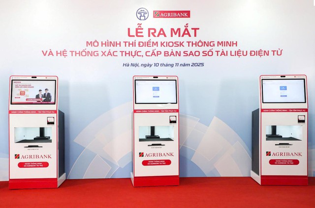 Agribank tài trợ Kiosk thông minh - bước tiến mới trong cải cách hành chính - Ảnh 1.