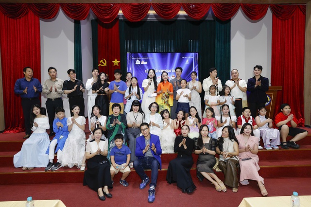 Ra mắt chương trình "Tìm kiếm tài năng MC nhí" mùa 8 năm 2025 - Ảnh 1.