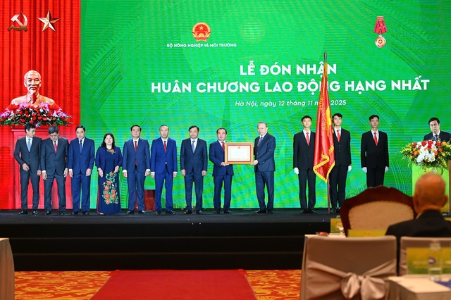 Tổng Bí thư Tô Lâm nhấn mạnh vai trò ngành nông nghiệp và môi trường trong phát triển - Ảnh 3. Tổng Bí thư Tô Lâm nhấn mạnh vai trò ngành nông nghiệp và môi trường trong phát triển - Ảnh 3.
