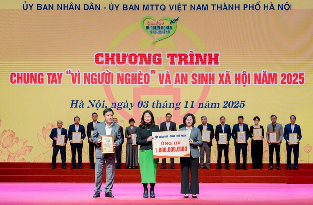 Tập đoàn BRG và Công ty trong hệ sinh thái ủng hộ 2 tỉ đồng cho "Quỹ Vì người nghèo" của Thủ đô - Ảnh 2.