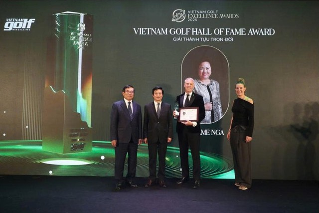 Chủ tịch Tập đoàn BRG được vinh danh 2 giải thưởng lớn tại Vietnam Golf Excellence Awards 2025 - Ảnh 1.