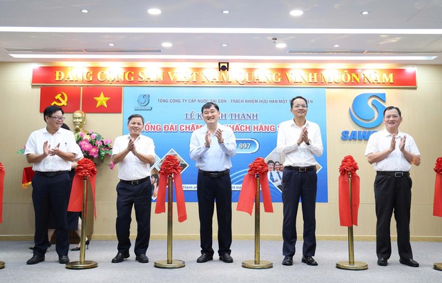 SAWACO ra mắt tổng đài chăm sóc hàng triệu người dân TP HCM - Ảnh 1.