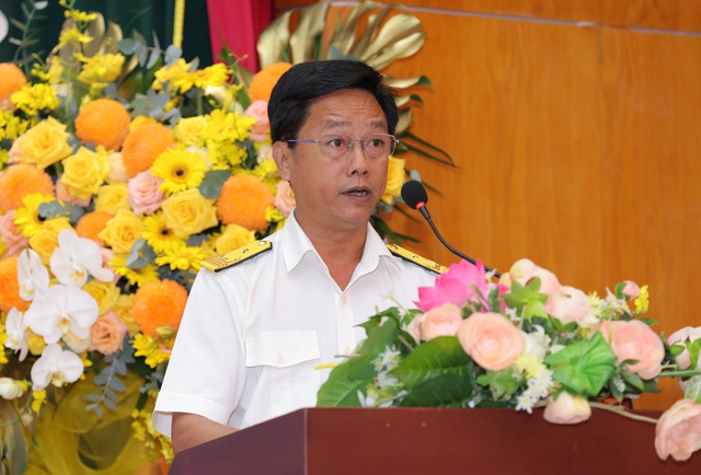 BIDV đồng hành cùng chiến dịch “60 ngày cao điểm hỗ trợ hộ kinh doanh chuyển đổi sang kê khai thuế” - Ảnh 2. BIDV đồng hành cùng chiến dịch “60 ngày cao điểm hỗ trợ hộ kinh doanh chuyển đổi sang kê khai thuế” - Ảnh 2.