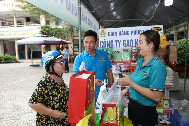 Đêm hội ẩm thực chay vận động chăm lo Tết cho người nghèo - Ảnh 2.