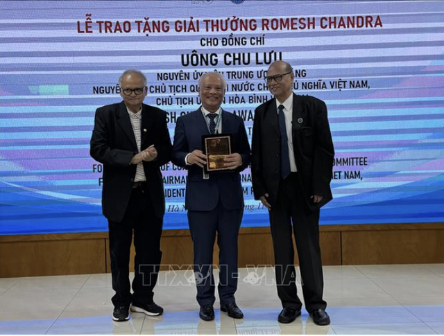 Trao giải thưởng Romesh Chandra cho Nguyễn Thị bình vì cống hiến hòa bình quốc tế - Ảnh 3.