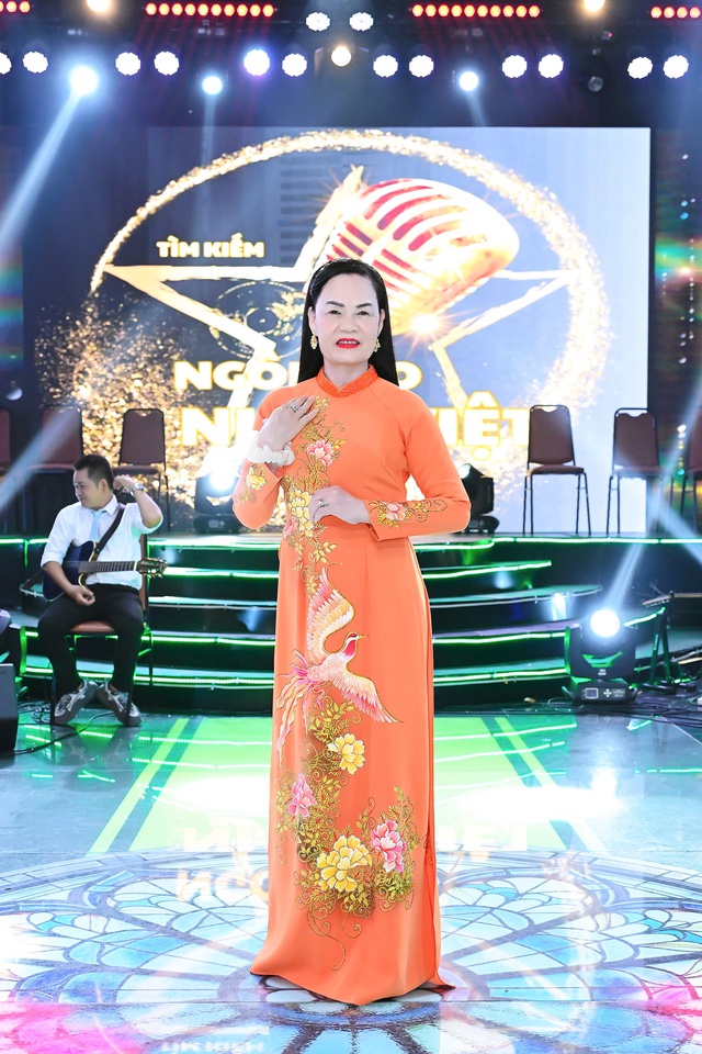 Hoa hậu Nhân ái Đậu Hằng Nga trao giải tại Chung kết Ngôi Sao Nhạc Việt 2025 - Ảnh 3.