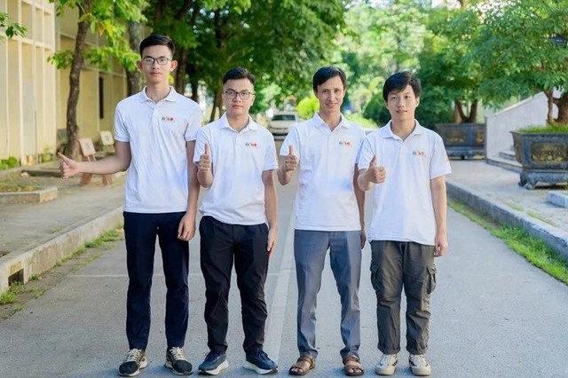 Người thầy truyền lửa, đưa học sinh chinh phục đấu trường quốc tế - Ảnh 3.