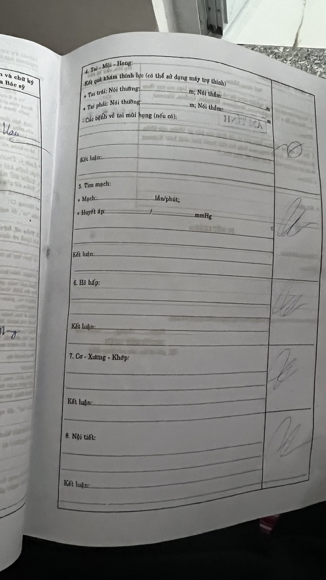 - Ảnh 4. - Ảnh 4.