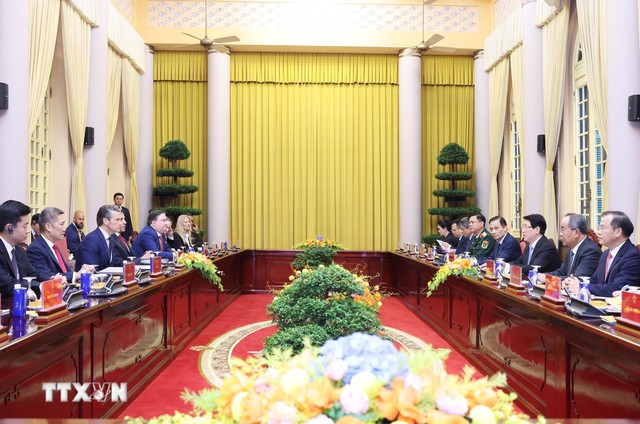 Chủ tịch nước Lương Cường tiếp Bộ trưởng Bộ Chiến tranh Mỹ - Ảnh 2.