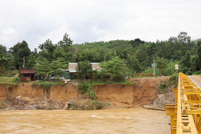 Người dân Đà Nẵng tố thủy điện xả lũ gây thiệt hại nặng nề cho sản xuất - Ảnh 4.
