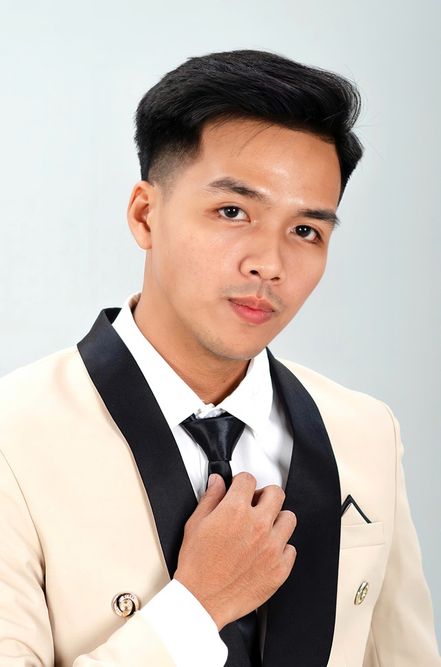 Ca sĩ Hoàng Nhựt: Giải thưởng Ca sĩ Triển Vọng là bước đệm theo con đường ca hát chuyên nghiệp. - Ảnh 4.