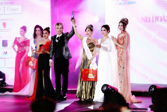 Á hoàng Đặng Ánh Tuyết trao giải và gửi lời chúc đến thí sinh Ngôi sao Nhạc Việt 2025 - Ảnh 4.