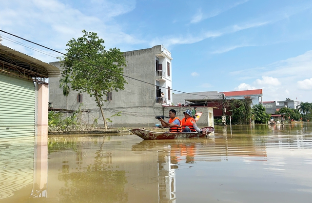 Mạng xã hội thu lợi từ tổng hợp nội dung báo chí, Đại biểu Quốc hội đề xuất gì? - Ảnh 1.