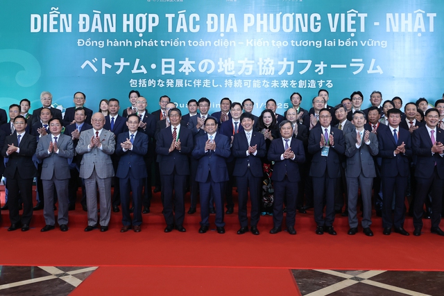 Thủ tướng Phạm Minh Chính tiếp lãnh đạo Nhật Bản tại diễn đàn hợp tác địa phương - Ảnh 3. Thủ tướng Phạm Minh Chính tiếp lãnh đạo Nhật Bản tại diễn đàn hợp tác địa phương - Ảnh 3.