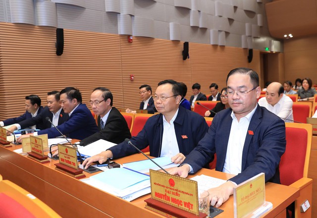 Hà Nội cấm xe máy chạy xăng dầu theo giờ tại 9 phường Vành đai 1 từ 2026 - Ảnh 1. Hà Nội cấm xe máy chạy xăng dầu theo giờ tại 9 phường Vành đai 1 từ 2026 - Ảnh 1.