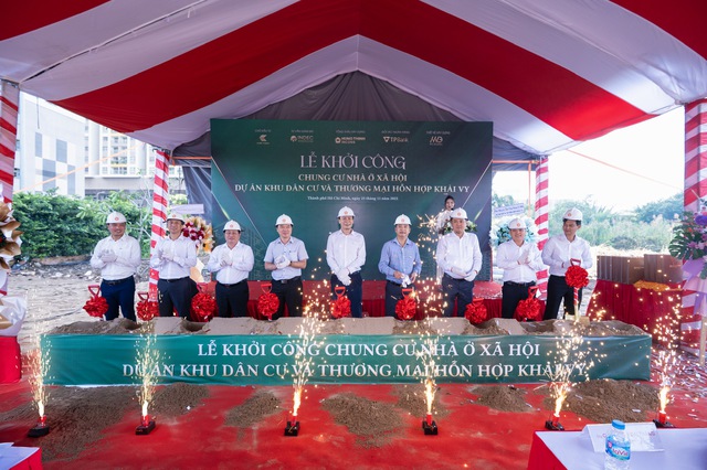 Khởi công xây dựng hơn 300 căn nhà ở xã hội tại phường Phú Thuận, TP HCM - Ảnh 1.