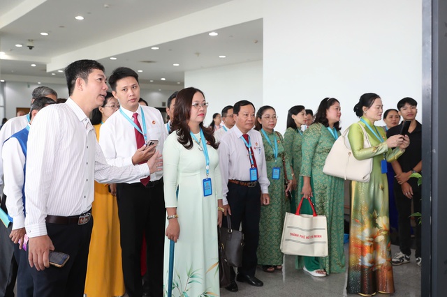 Khai mạc Đại hội MTTQ Việt Nam TPHCM lần thứ I: Đoàn kết xây dựng TPHCM phát triển bền vững - Ảnh 6. Khai mạc Đại hội MTTQ Việt Nam TPHCM lần thứ I: Đoàn kết xây dựng TPHCM phát triển bền vững - Ảnh 6.