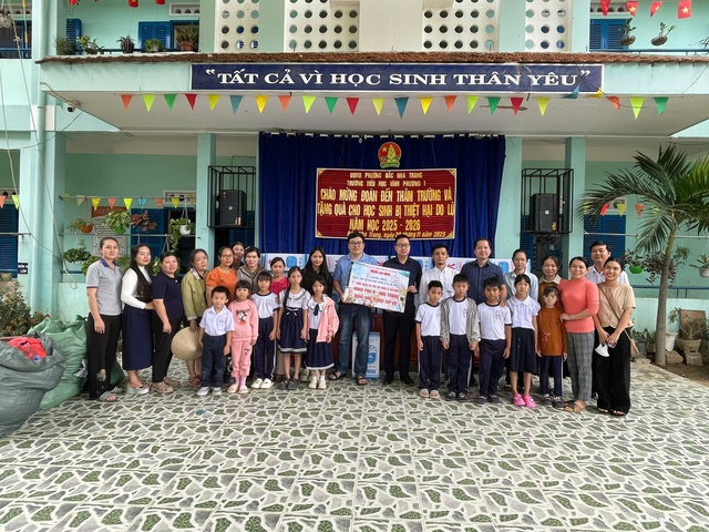 Chương trình "Triệu tập vở cho học sinh vùng thiên tai" đến Khánh Hòa - Ảnh 11.