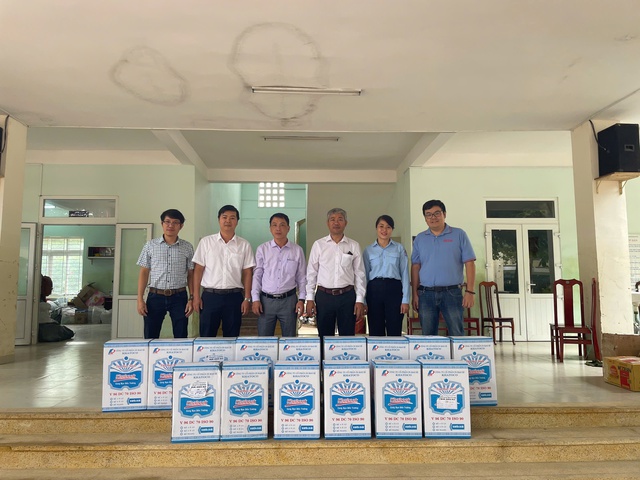 Chương trình "Triệu tập vở cho học sinh vùng thiên tai" đến Khánh Hòa - Ảnh 3.