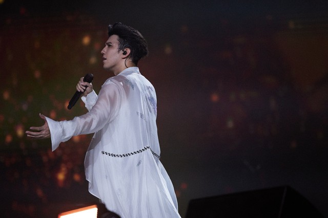 Dimash Kudaibergen: Tại sao cả thế giới “phát cuồng” trước một giọng hát? - Ảnh 3.