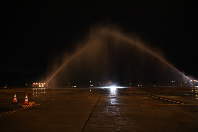 Etihad Airways dùng "siêu máy bay" khai trương đường bay thẳng Hà Nội - Abu Dhabi - Ảnh 2.