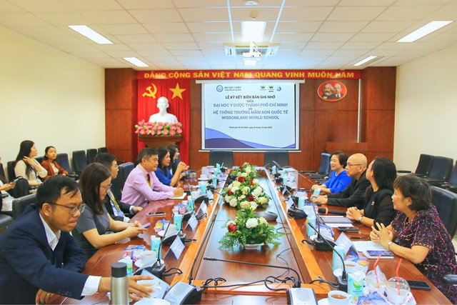 Wisdomland World School ký kết hợp tác với Đại học Y Dược TP HCM về dinh dưỡng học đường - Ảnh 2.