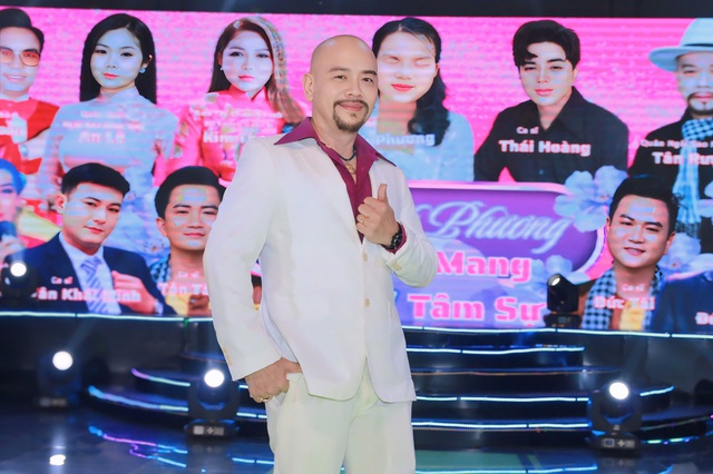 Á Quân Tân Nguyễn gây xúc động trong đêm nhạc “Người Mang Tâm Sự” - Ảnh 1.