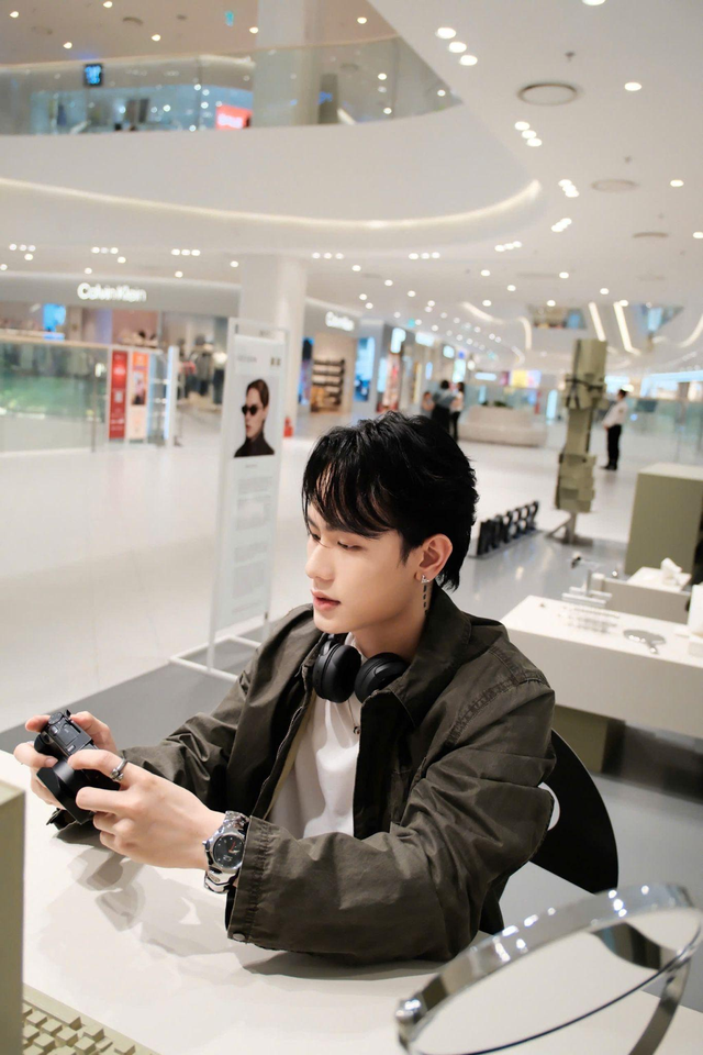 Zen Tổng:" Mỗi bức ảnh là một cách mình cảm ơn cuộc đời" - Ảnh 2.