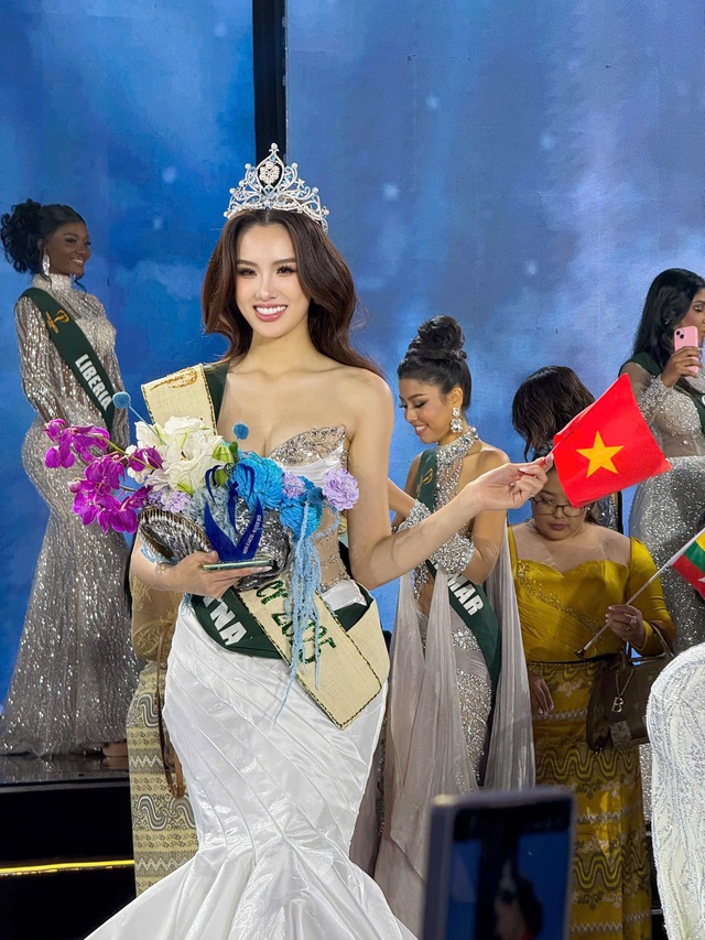 Người đẹp Việt dành vương miện tại Hoa hậu Trái Đất 2025 là ai? - Ảnh 1.