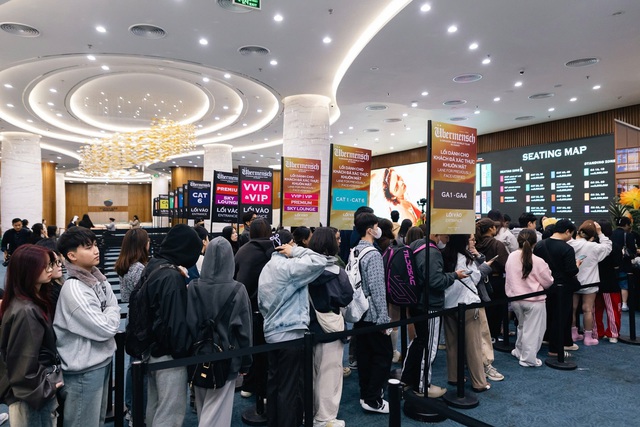 Fan đổ về Ocean City check in G-DRAGON 2025 WORLD TOUR [Übermensch] IN HANOI, chờ concert lịch sử - Ảnh 2.