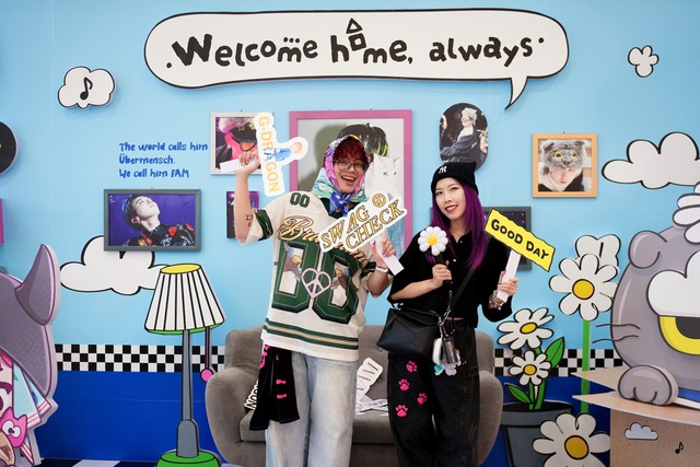 Fan đổ về Ocean City check in G-DRAGON 2025 WORLD TOUR [Übermensch] IN HANOI, chờ concert lịch sử - Ảnh 3.