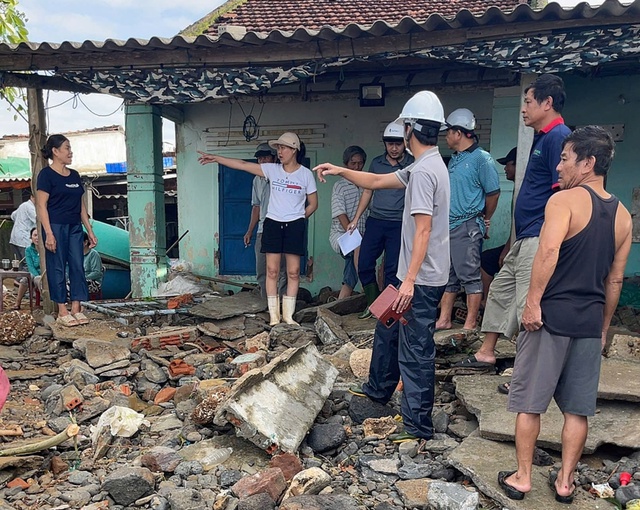 Hình ảnh Quảng Ngãi "tan nát" do bão số 13 Kalmaegi kết hợp triều cường kỷ lục - Ảnh 5.