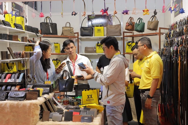 Kích cầu mua sắm, tiêu dùng với triển lãm quốc tế Vietbuild Home 2025 - Ảnh 1.