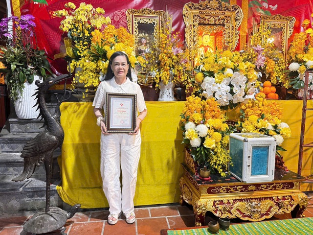 Hoa hậu nhân ái Đậu Hằng Nga ngồi “ghế nóng” Hoa hậu Áo dài Bản sắc Việt Nam 2025 - Ảnh 2.