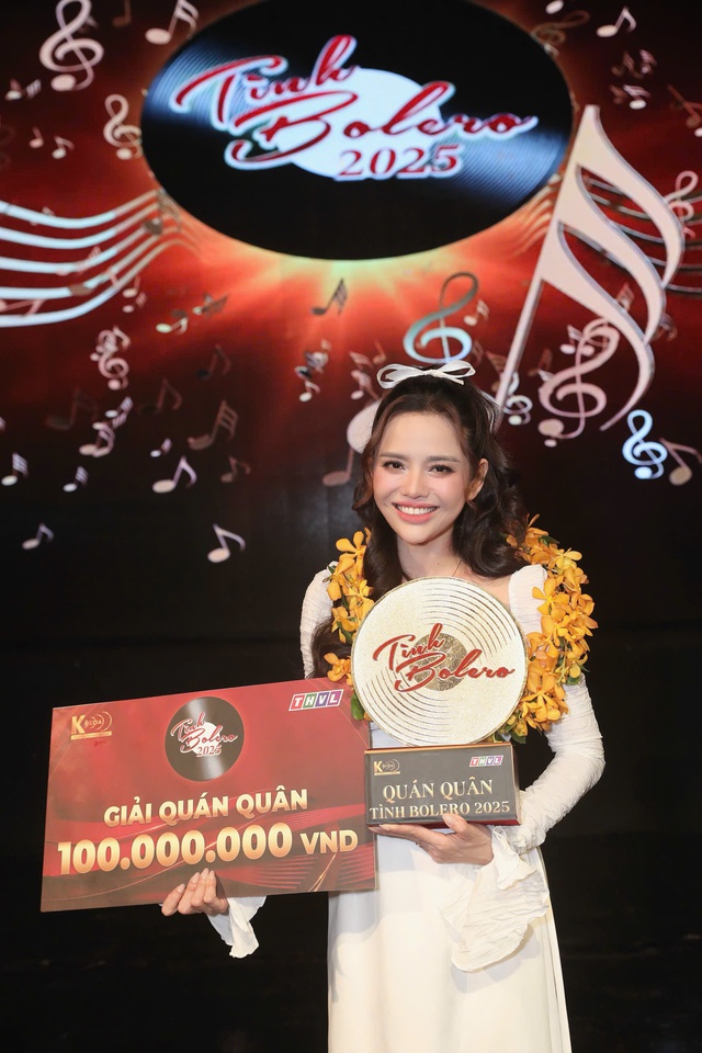 Hiền Trang bất ngờ đăng quang Quán quân "Tình Bolero 2025" - Ảnh 1.