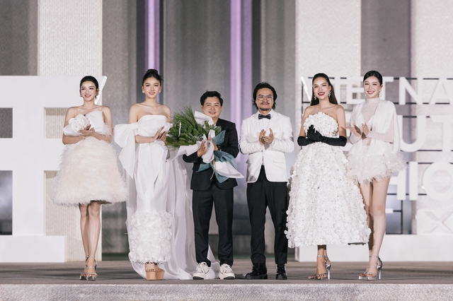 Lý do Lê Hoàng Phương được chọn làm vedette cùng Thanh Hằng, Võ Hoàng Yến   - Ảnh 1.