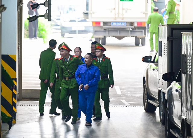 Cựu phó chánh án TAND Cấp cao tại Đà Nẵng Phạm Việt Cường hầu toà - Ảnh 3.