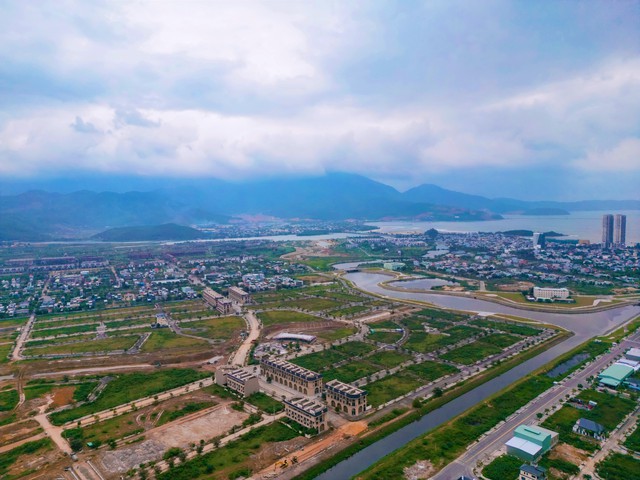 Gỡ vướng pháp lý Dragon City Park, SDN & Regal Group hoàn tất sổ đỏ bàn giao khách hàng - Ảnh 1.