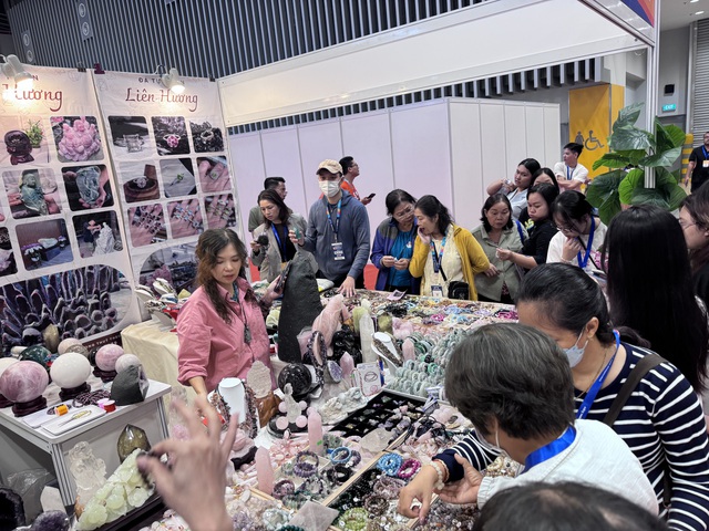 Triển l&atilde;m đồ chơi trẻ em v&agrave; qu&agrave; tặng tại TP HCM thu h&uacute;t h&agrave;ng ng&agrave;n kh&aacute;ch tham quan - Ảnh 10.