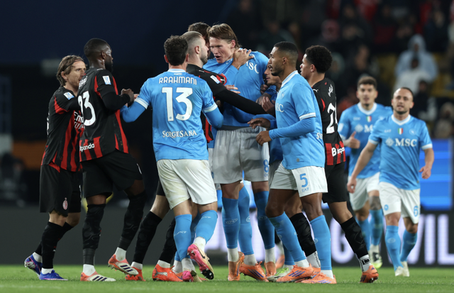 Người cũ Man United tỏa sáng, Napoli đoạt vé dự chung kết Siêu cúp Ý - Ảnh 1.