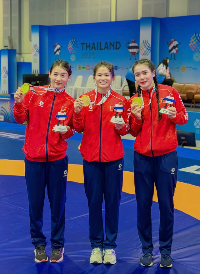 Kỳ tích SEA Games 33: Ba chị em ruột ở Huế cùng đoạt huy chương vàng - Ảnh 2.