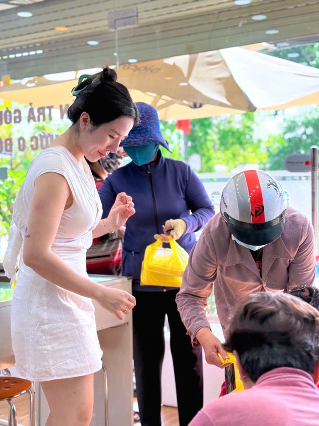 Doanh nhân Nguyễn Thị Y Bình: Từ TikToker ẩm thực đến hành trình kinh doanh gắn cộng đồng - Ảnh 1.