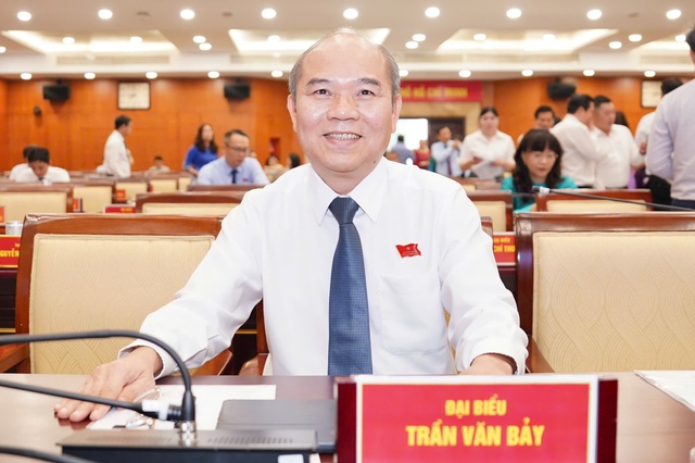 TPHCM: Phân công ông Trần Văn Bảy theo dõi chỉ đạo lĩnh vực nội chính - Ảnh 1.
