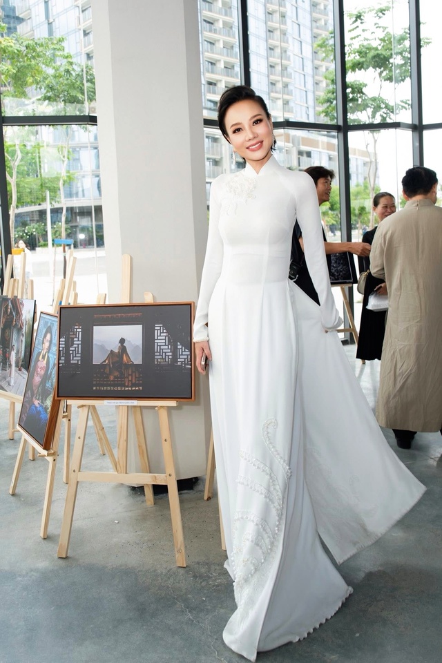 Á hậu -siêu mẫu Dương Yến Ngọc: "Tôi quay trở lại lần này thấy biết ơn hơn là hào hứng" - Ảnh 2.
